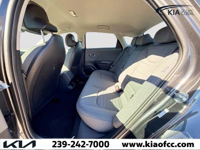 2025 Kia K4 — photo 18 view