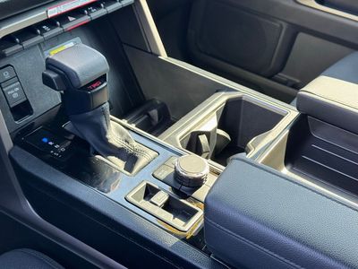 2025 Toyota Tundra SR5 CrewMax — photo 21 view