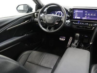 2025 Toyota Camry FWD - Photo 34