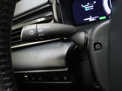 2025 Toyota Camry FWD - Photo 27