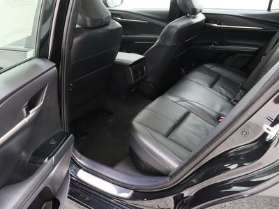 2025 Toyota Camry FWD - Photo 30