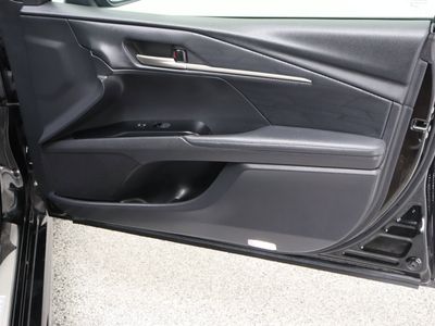 2025 Toyota Camry FWD - Photo 38