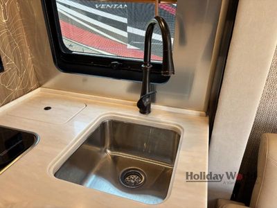 2022 Airstream Atlas - Photo 12