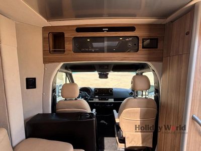 2022 Airstream Atlas - Photo 6