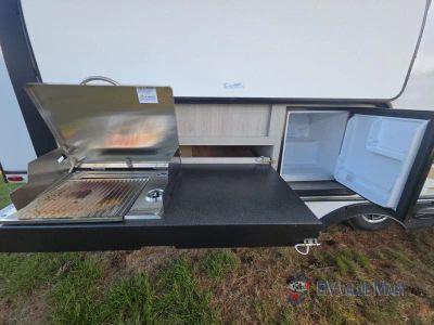 2024 CrossRoads RV Sunset Trail — photo 8 view