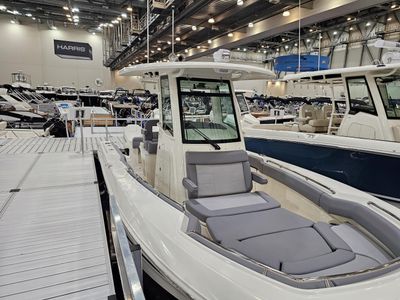 2025 Boston Whaler 250 OUTRAGE - Photo 1