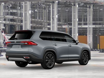2026 Toyota Grand Highlander Hybrid - Photo 10