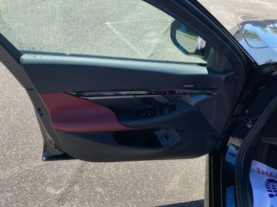 2027 BMW 5 Series — photo 11 view