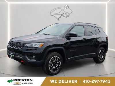 2025 Jeep Compass Trailhawk in Black — front three-quarter view