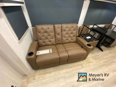 2025 Forest River RV Surveyor - Photo 7