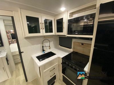 2025 Forest River RV Surveyor - Photo 9