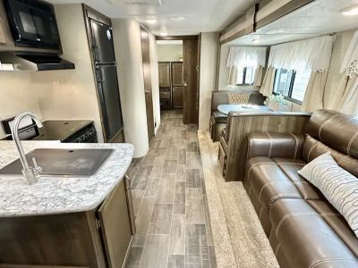 2019 Keystone Rv Bullet trailer — photo 17 view