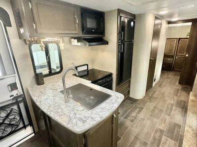 2019 Keystone Rv Bullet trailer — photo 9 view
