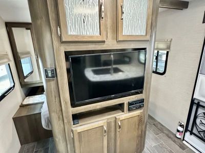 2019 Keystone Rv Bullet trailer — photo 13 view