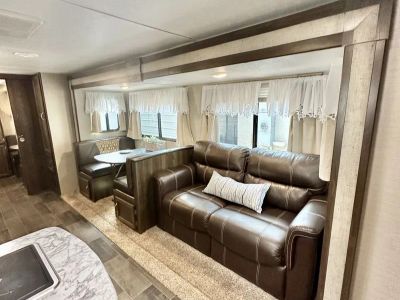 2019 Keystone Rv Bullet trailer — photo 14 view