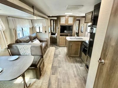 2019 Keystone Rv Bullet trailer — photo 18 view
