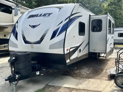 2019 Keystone Rv Bullet trailer — side profile view
