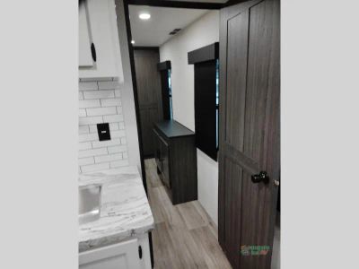 2026 Venture RV Stratus — photo 40 view