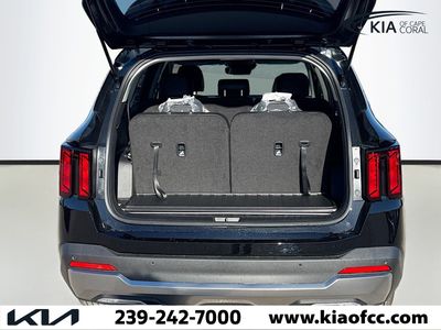 2026 Kia Sorento — photo 12 view