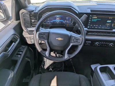 2023 Chevrolet Silverado 1500 — photo 13 view