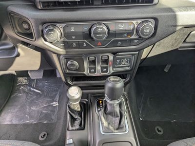 2026 Jeep Wrangler — photo 13 view