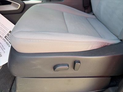 2022 Nissan Frontier — photo 10 view