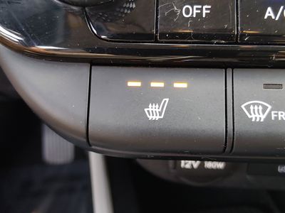 2024 Hyundai Elantra — photo 18 view