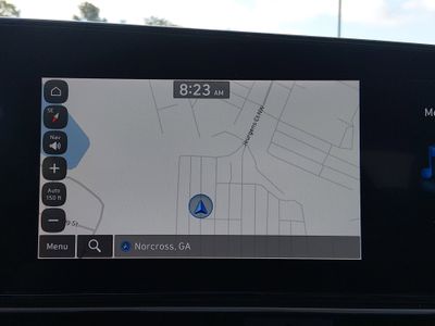 2024 Hyundai Elantra — photo 17 view