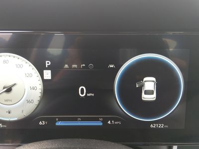 2024 Hyundai Elantra — photo 14 view
