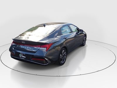 2024 Hyundai Elantra — photo 7 view