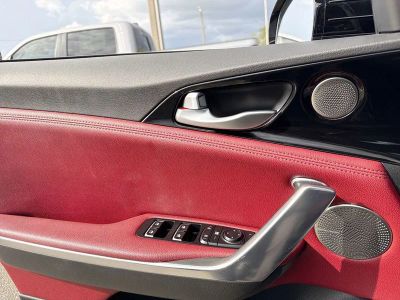 2023 Kia Stinger — photo 12 view