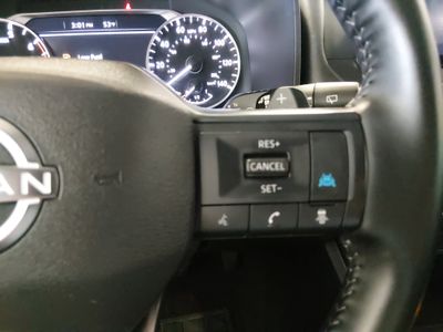 2025 Nissan Rogue — photo 10 view