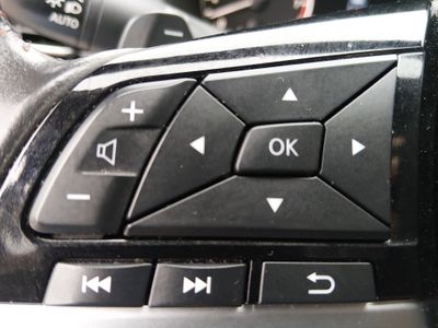 2024 Nissan Altima — photo 12 view