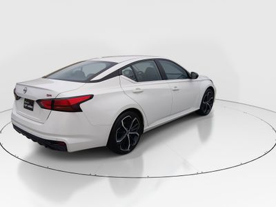 2024 Nissan Altima — photo 7 view