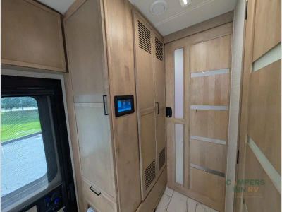 2027 Dynamax Grand Sport — photo 48 view