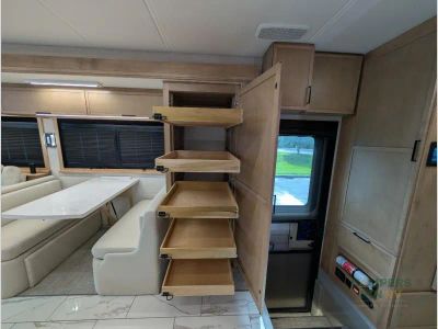2027 Dynamax Grand Sport — photo 44 view
