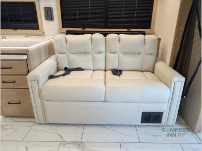 2027 Dynamax Grand Sport — photo 13 view