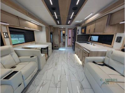 2027 Dynamax Grand Sport — photo 11 view
