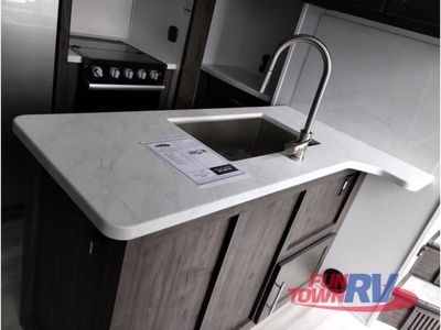 2025 Keystone RV Fuzion Impact Edition - Photo 17
