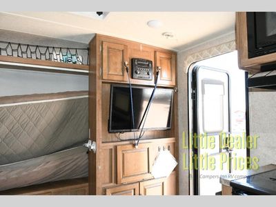 2017 Forest River RV Flagstaff Shamrock - Photo 18