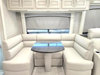 2026 Fleetwood DISCOVERY LXE - Photo 15