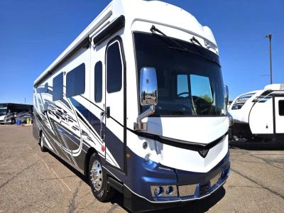 2026 Fleetwood DISCOVERY LXE - Photo 1