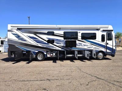2026 Fleetwood DISCOVERY LXE - Photo 27