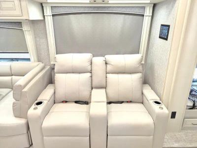 2026 Fleetwood DISCOVERY LXE - Photo 16