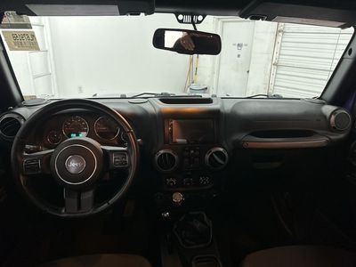 2017 Jeep Wrangler — photo 15 view