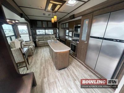 2021 Solitude 373FB — photo 7 view