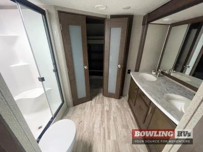 2021 Solitude 373FB — photo 25 view