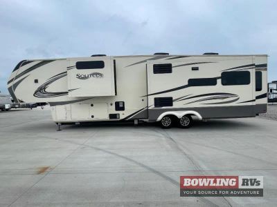 2021 Solitude 373FB — rear three-quarter view