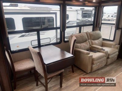 2021 Solitude 373FB — photo 8 view