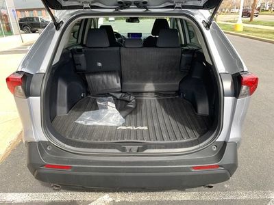 2025 Toyota RAV4 Hybrid LE - Photo 28